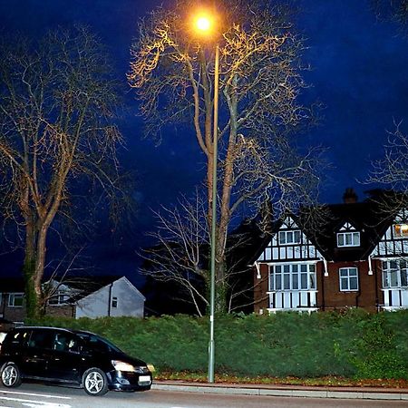 Gatwick Inn Horley Exterior foto