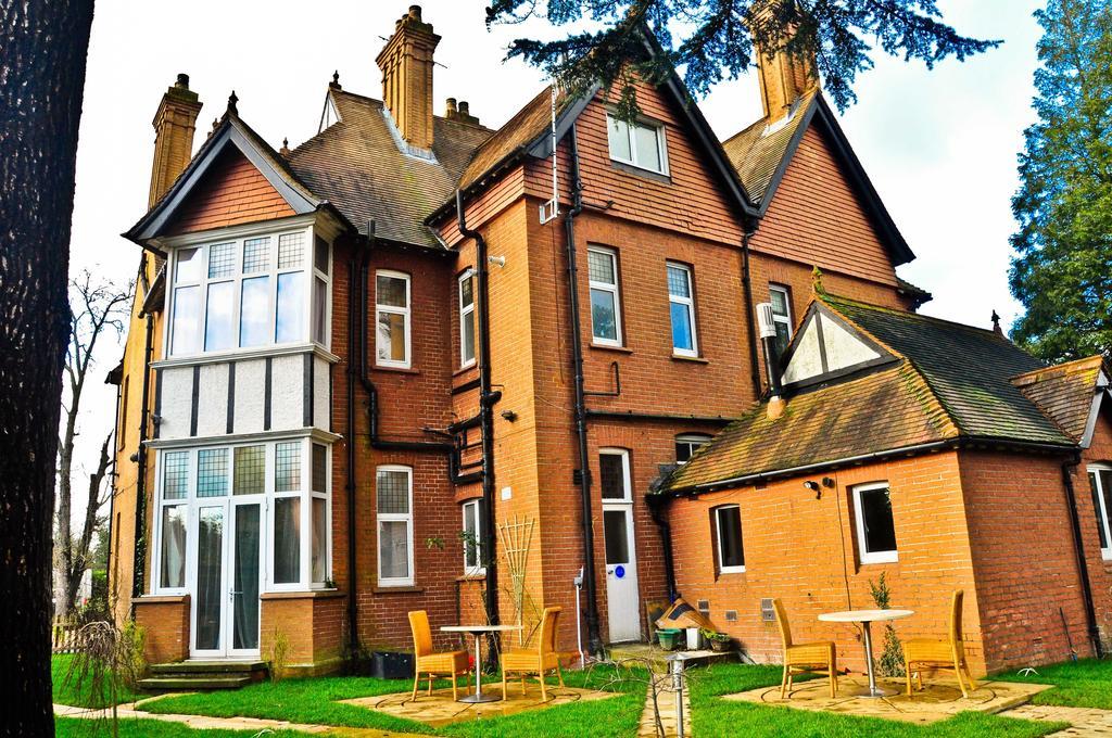 Gatwick Inn Horley Exterior foto
