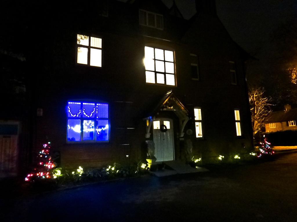 Gatwick Inn Horley Exterior foto
